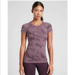 Momentum Tee Violet Camo